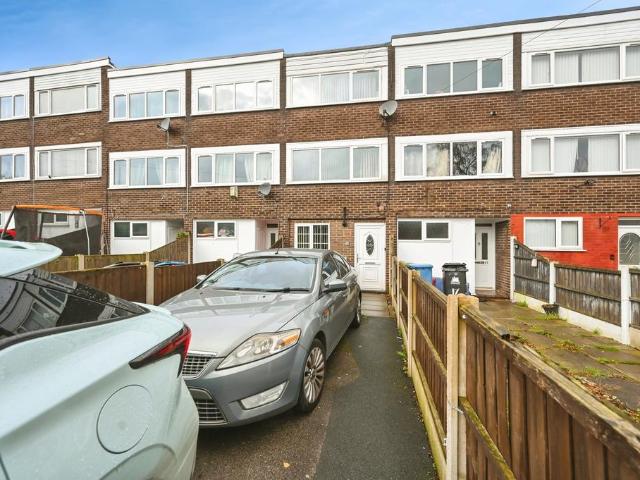 House for sale in The Brow, Halton