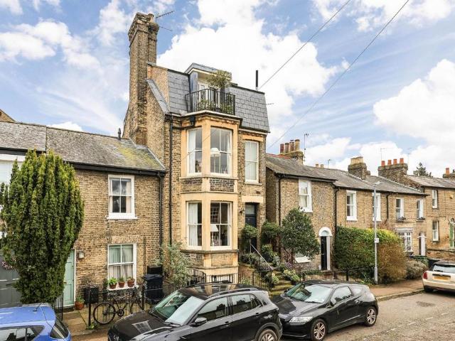 House for sale in The Kite, Arbury