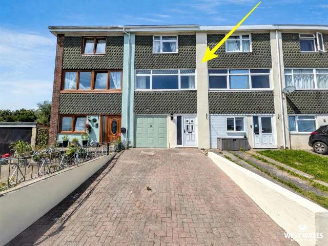 House for sale in Carmarthen, Wales