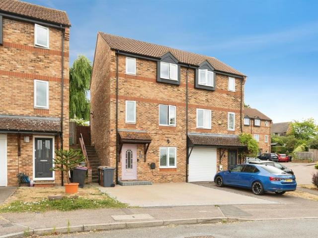 House for sale in Hertford, Colliers End