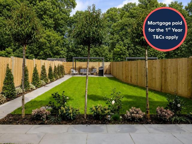 House for sale in Blackhills, Surrey