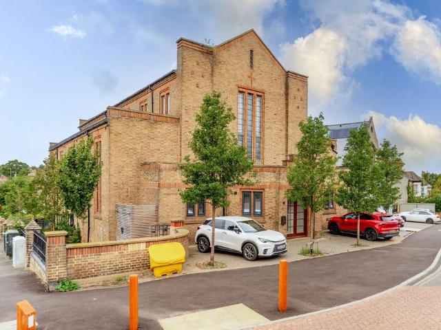 House for sale in Heigham Grove, East Bank