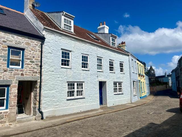 House for sale in Alderney