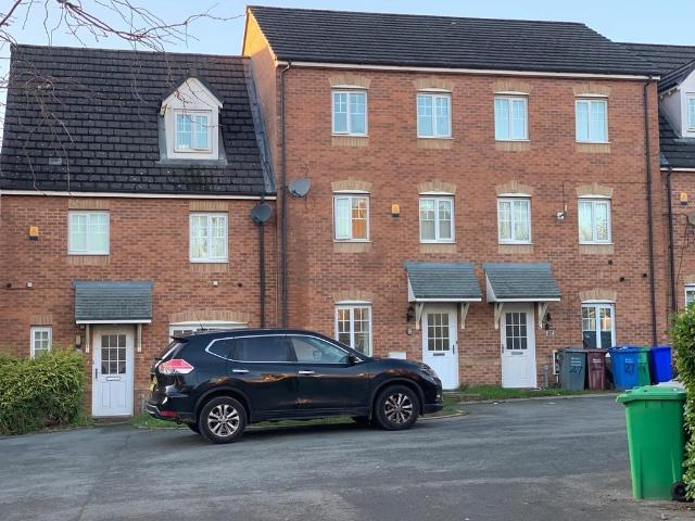 House for sale in Georgia, Greater Manchester