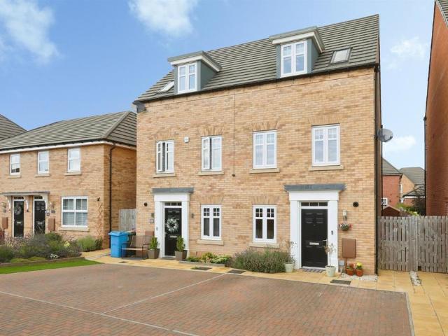 House for sale in Costhorpe, East Midlands