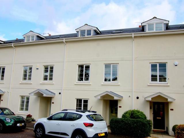 House for sale in Golden Valley, Gloucestershire