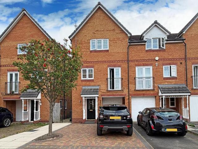 House for sale in Georgia, Greater Manchester