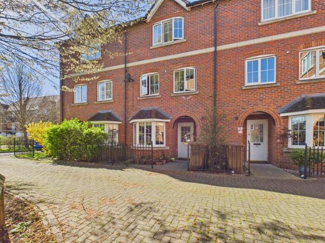 House for sale in Weston Turville, Buckinghamshire