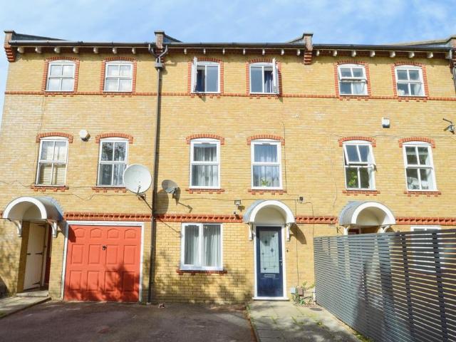 House for sale in Preston, Greater London