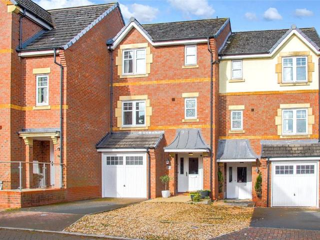 House for sale in Betchton