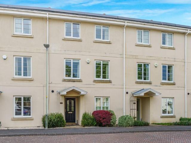 House for sale in Golden Valley, Gloucestershire