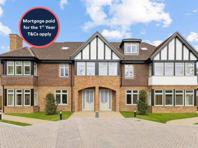 House for sale in Oxshott, Elmbridge