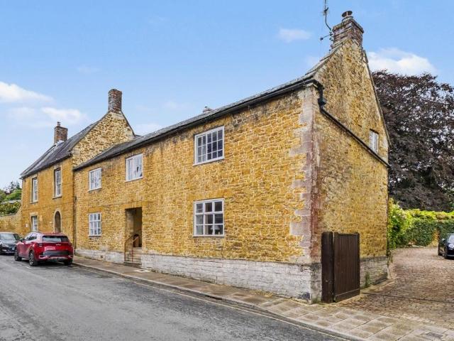 House for sale in Castle Cary