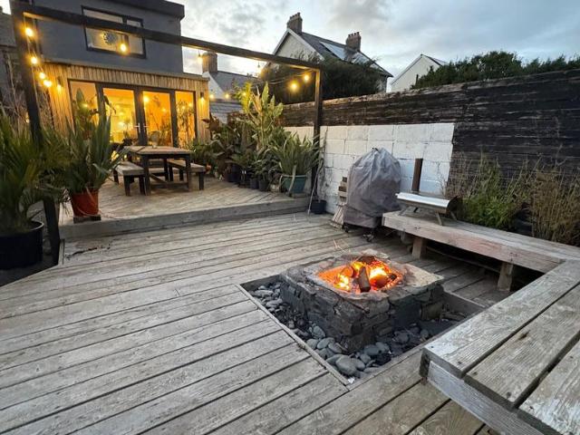House for sale in Dol-y-bont, Wales