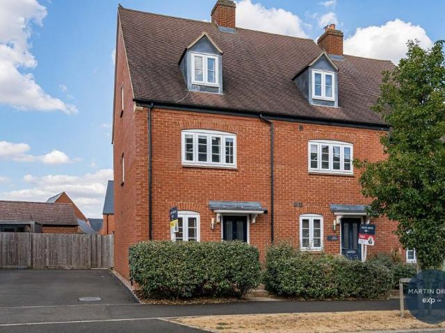 House for sale in Brackley, Northamptonshire