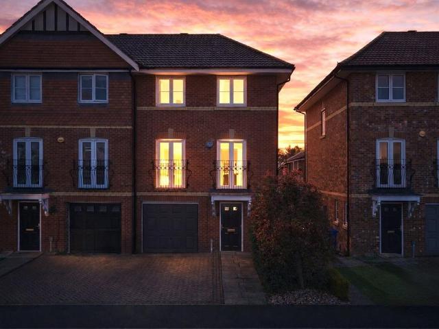 House for sale in Parklands, Stockport