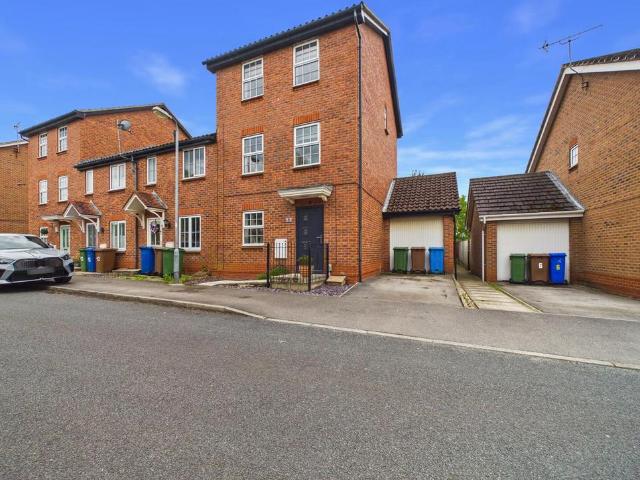 House for sale in Elloughton-cum-Brough, Brough