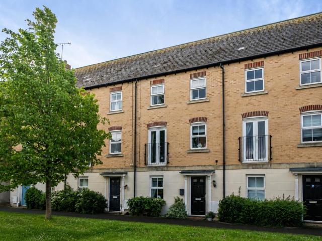House for sale in Black Bourton, Oxfordshire