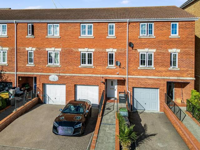 House for sale in Gravesend, Gravesham