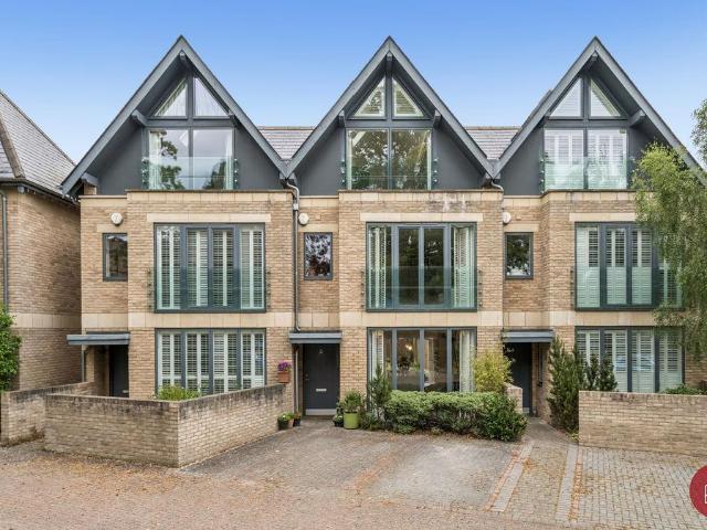 House for sale in Sunnymead, The Slade