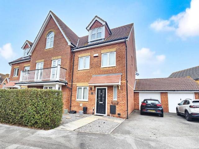 House for sale in Lee-on-the-Solent, Middlecroft