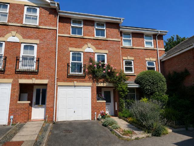 House for sale in Ringlestone, Midway
