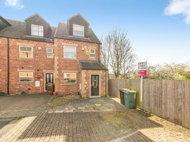 House for sale in Horbury, West Yorkshire