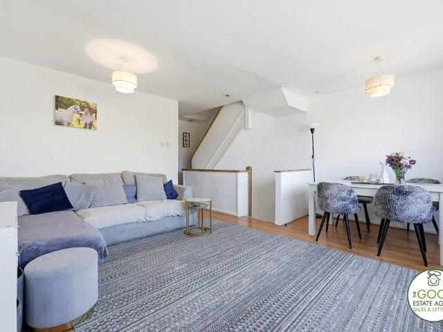 House for sale in Heald Green, Greater Manchester