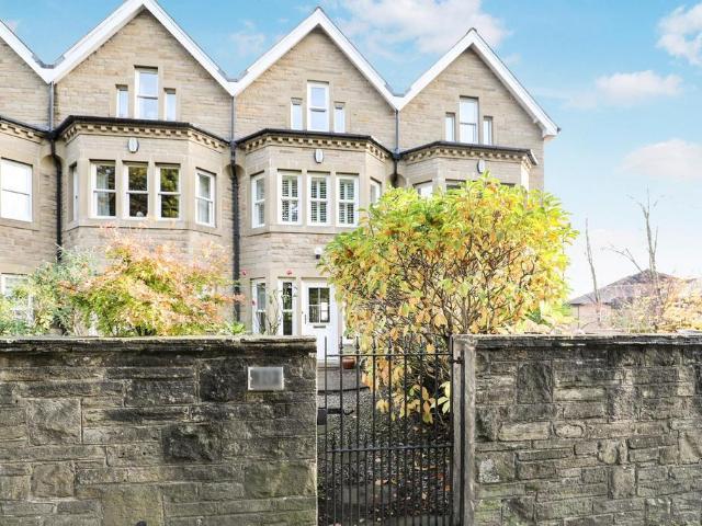 House for sale in Harlow, Harrogate