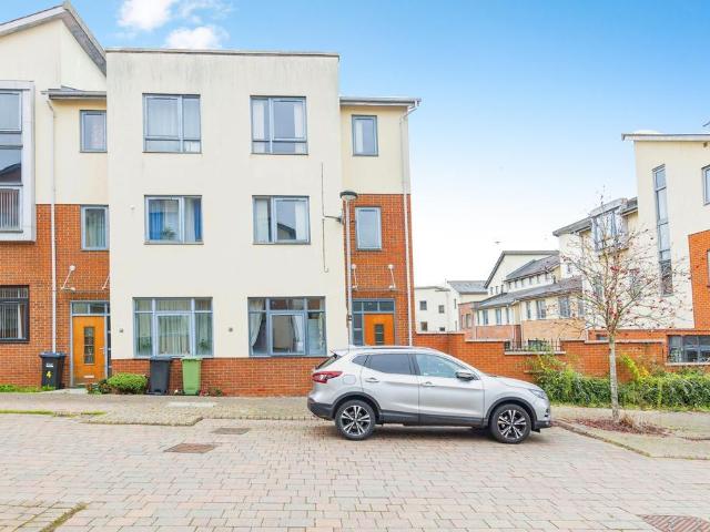 House for sale in Bletchley, Milton Keynes
