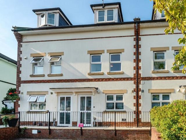 House for sale in West Cliff, Bournemouth