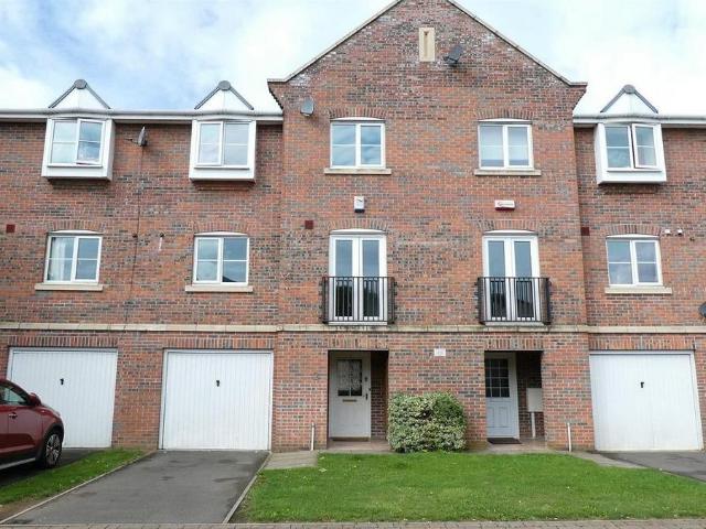 House for sale in Far Cotton and Delapre, Far Cotton