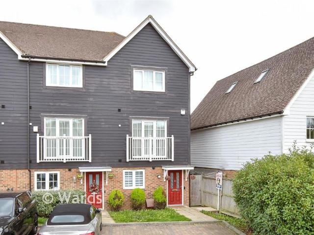 House for sale in Holborough Lakes, Tonbridge and Malling