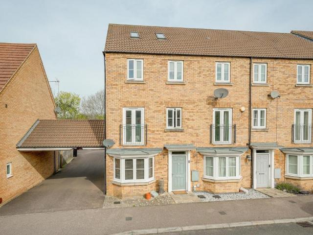 House for sale in Leighton-Linslade, Leighton Buzzard