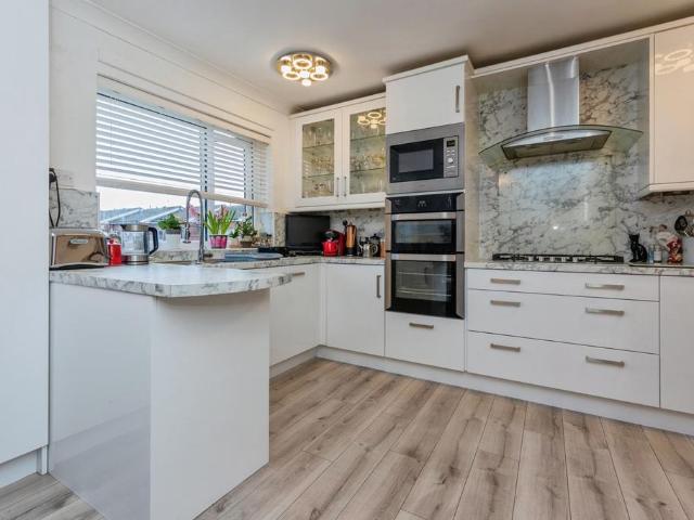 House for sale in Cheadle Hulme, Greater Manchester