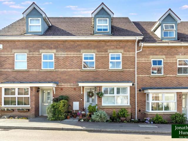 House for sale in Kingfisher Park, Colliers End