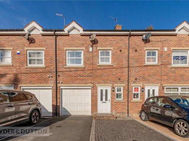 House for sale in Saddleworth, Pendock
