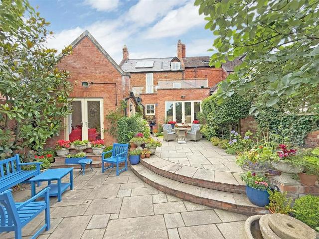 House for sale in Cherry Orchard, Frankwell
