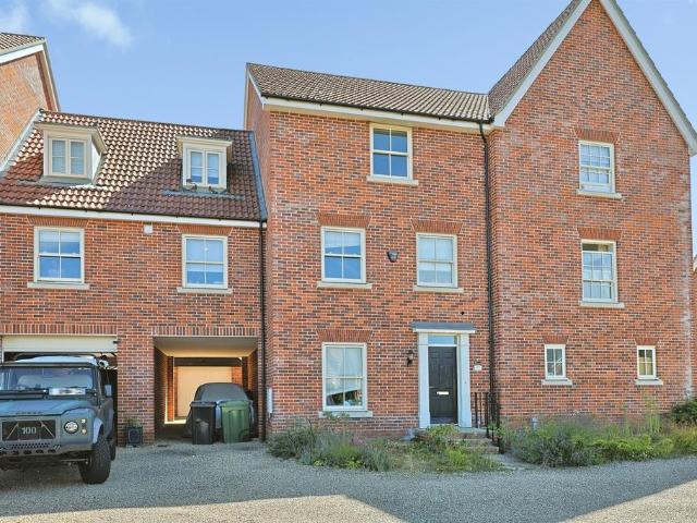 House for sale in Crostwick, Norfolk