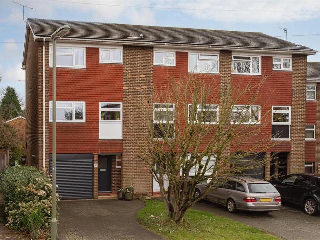 House for sale in Meadvale, Red Hill