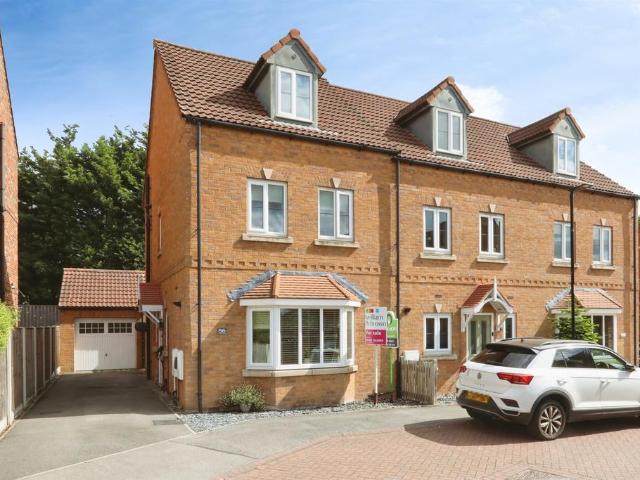 House for sale in Hatfield Woodhouse, South Yorkshire