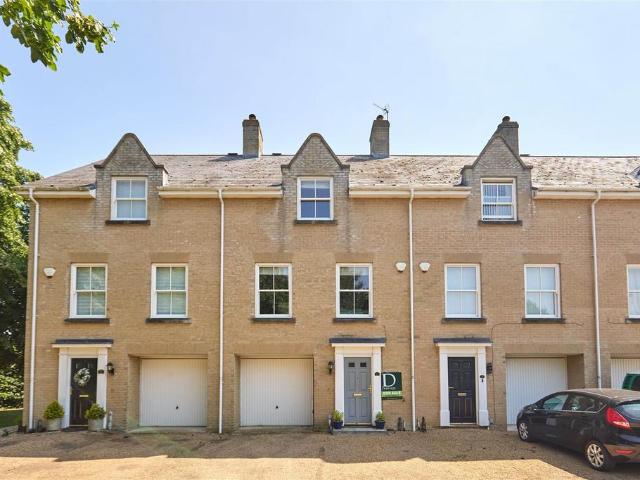 House for sale in Redenhall with Harleston, Burgh St Peter