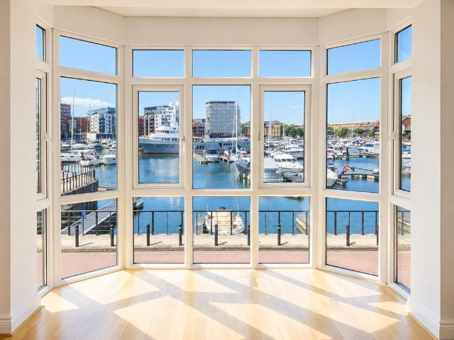 House for sale in Ocean Village, City Of Southampton