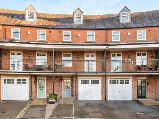 House for sale in Alverton, East Midlands