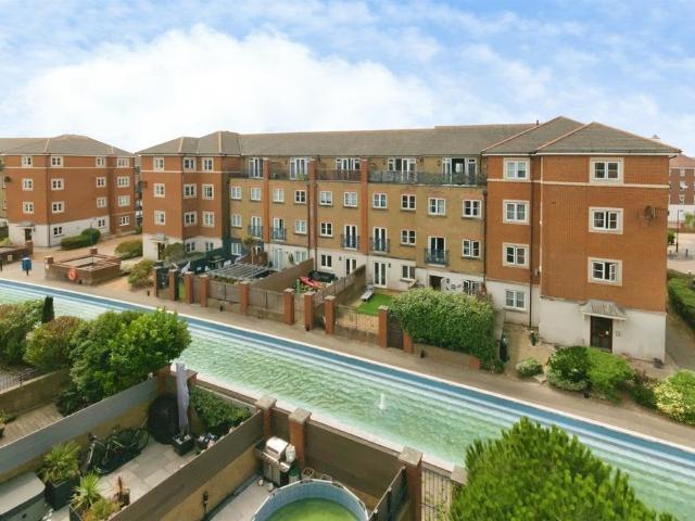 House for sale in Sovereign Harbour, Eastbourne
