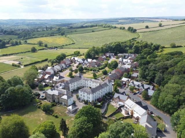 House for sale in Loundsley Green, East Midlands