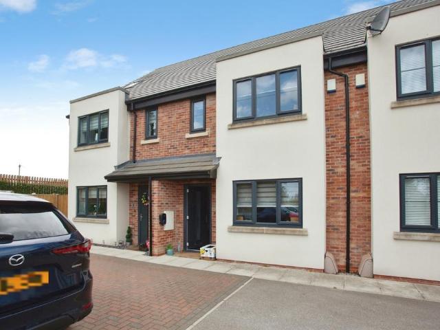 House for sale in Bramley, South Yorkshire