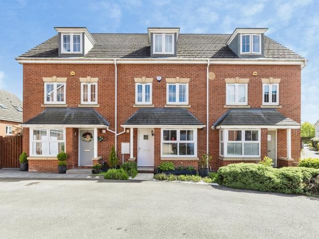 House for sale in Thorpe, West Yorkshire