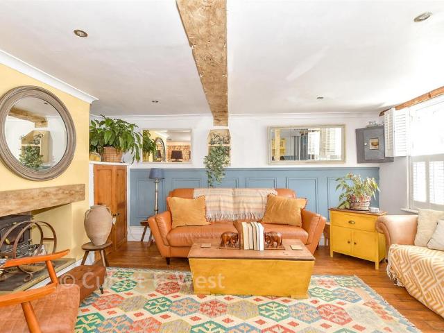 House for sale in Arundel, Clapham
