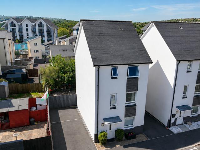 House for sale in Nangreaves, Wales